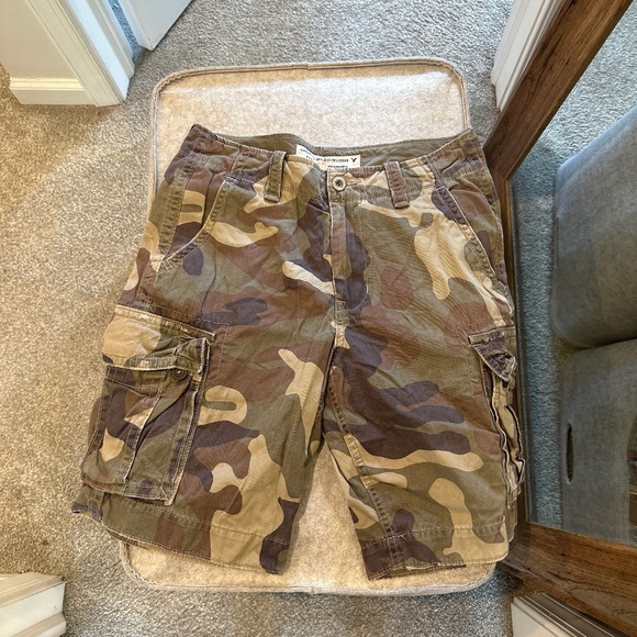 Men’s American Eagle Camo Cargo Shorts - Picture 1 of 2